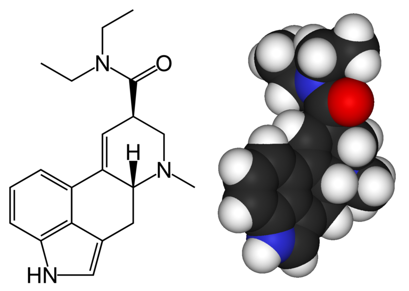 <b>Structure moléculaire du LSD</b><div><i>800px-LSD-2D,_3D, par Benjah-bmm27, via Wikimédia Commons, domaine publique, https://commons.wikimedia.org/wiki/File:LSD-2D,_3D.png</i><b><br></b></div>